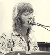 Ray Manzarek – Tells the story behind Doors song “Riders on the Storm”
